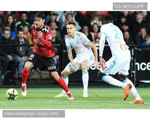 尼奥特主场迎战甘冈双方争夺关键积分展开激烈对决 尼奥特主场迎战甘冈双方争夺关键积分展开激烈对决